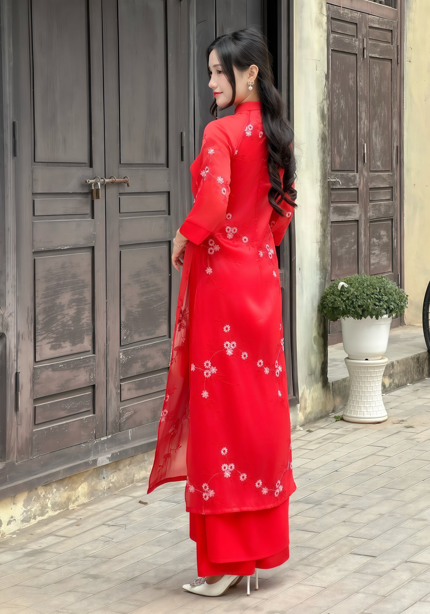 Red modern ao dai with embroidery flowers| áo dài cách tân | Ao dai women | With pants