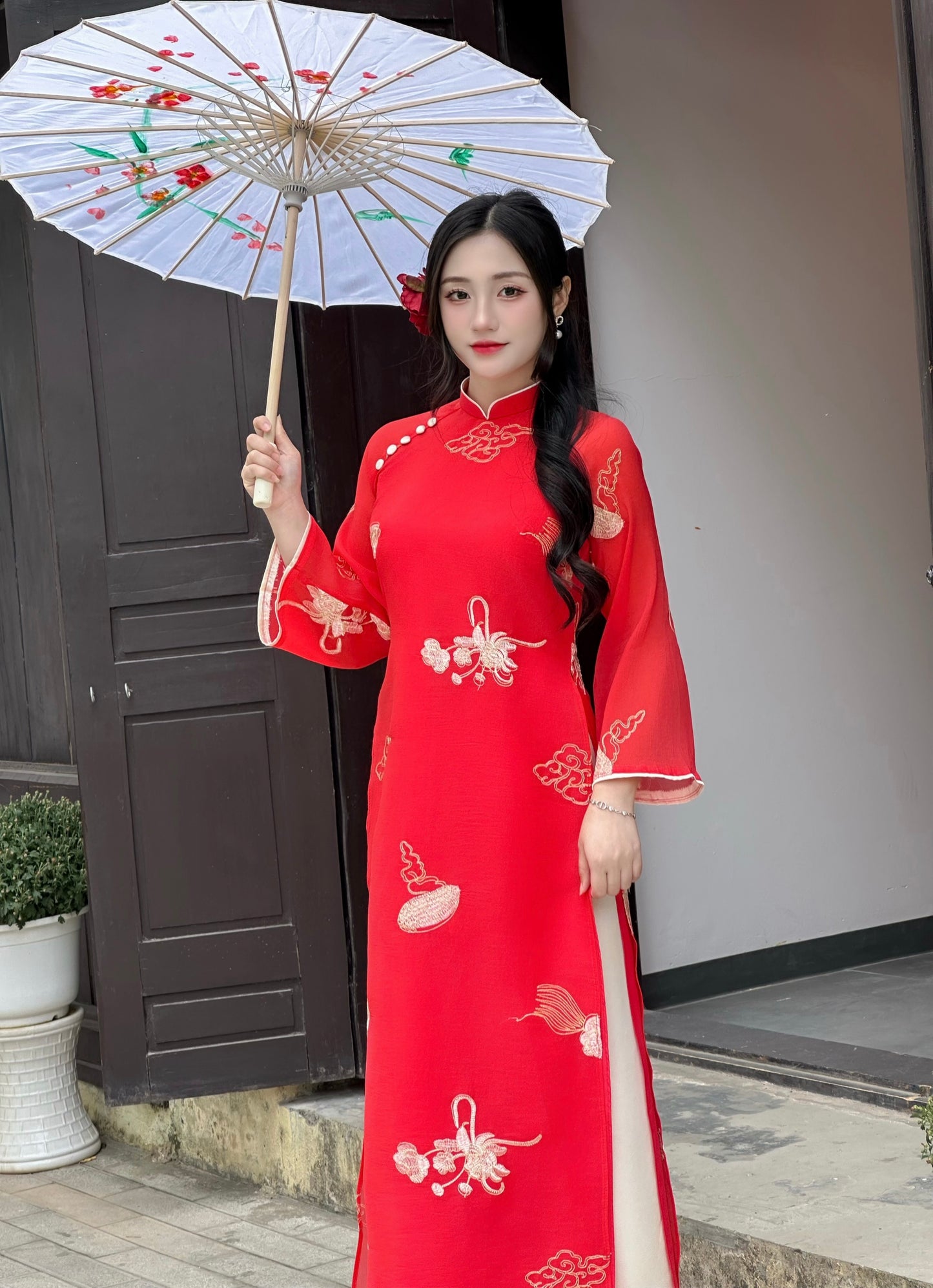 Red modern ao dai with embroidered Clouds | áo dài cách tân | Ao dai women | NO pants