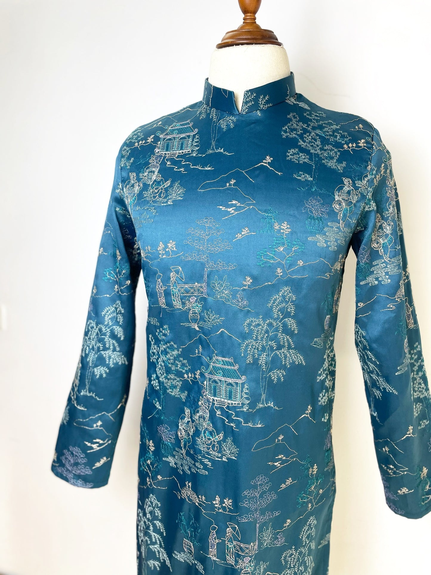Men's Ao Dai - Blue\Red Hidden Men's Ao Dai | Traditional Long Dress For Men