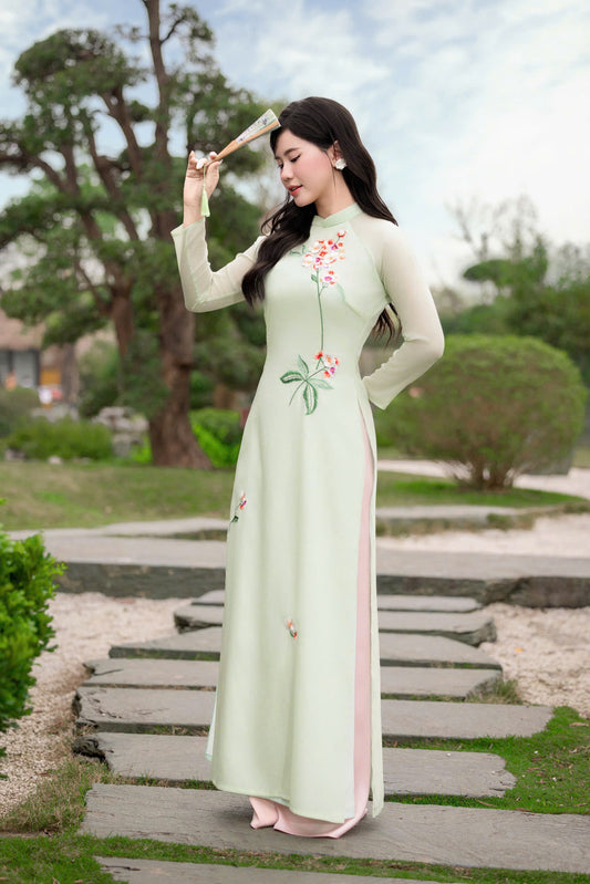 Green Floral Embroidery Vietnamese Ao Dai For Women | Áo Dài Truyền Thống