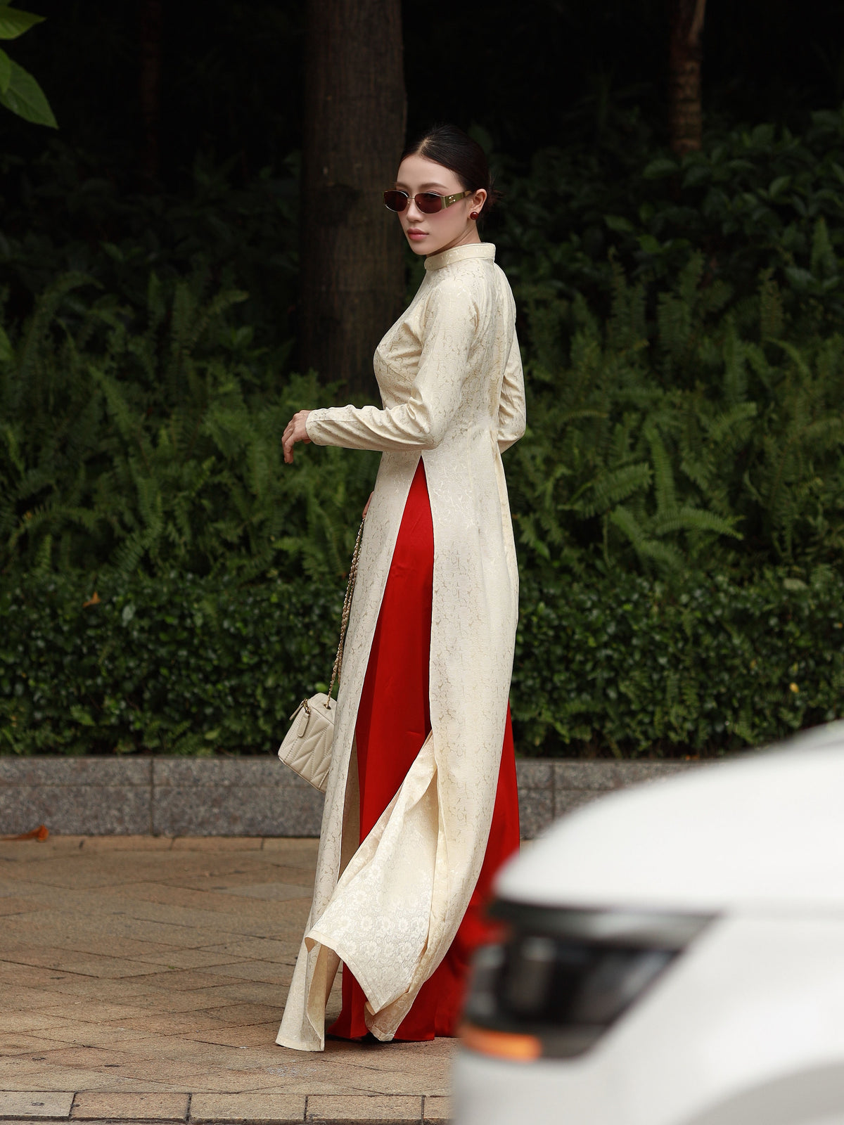 Pre-made Champagne\Ivory Vietnamese Ao Dai - Traditional Dress for Weddings and Special Occasions