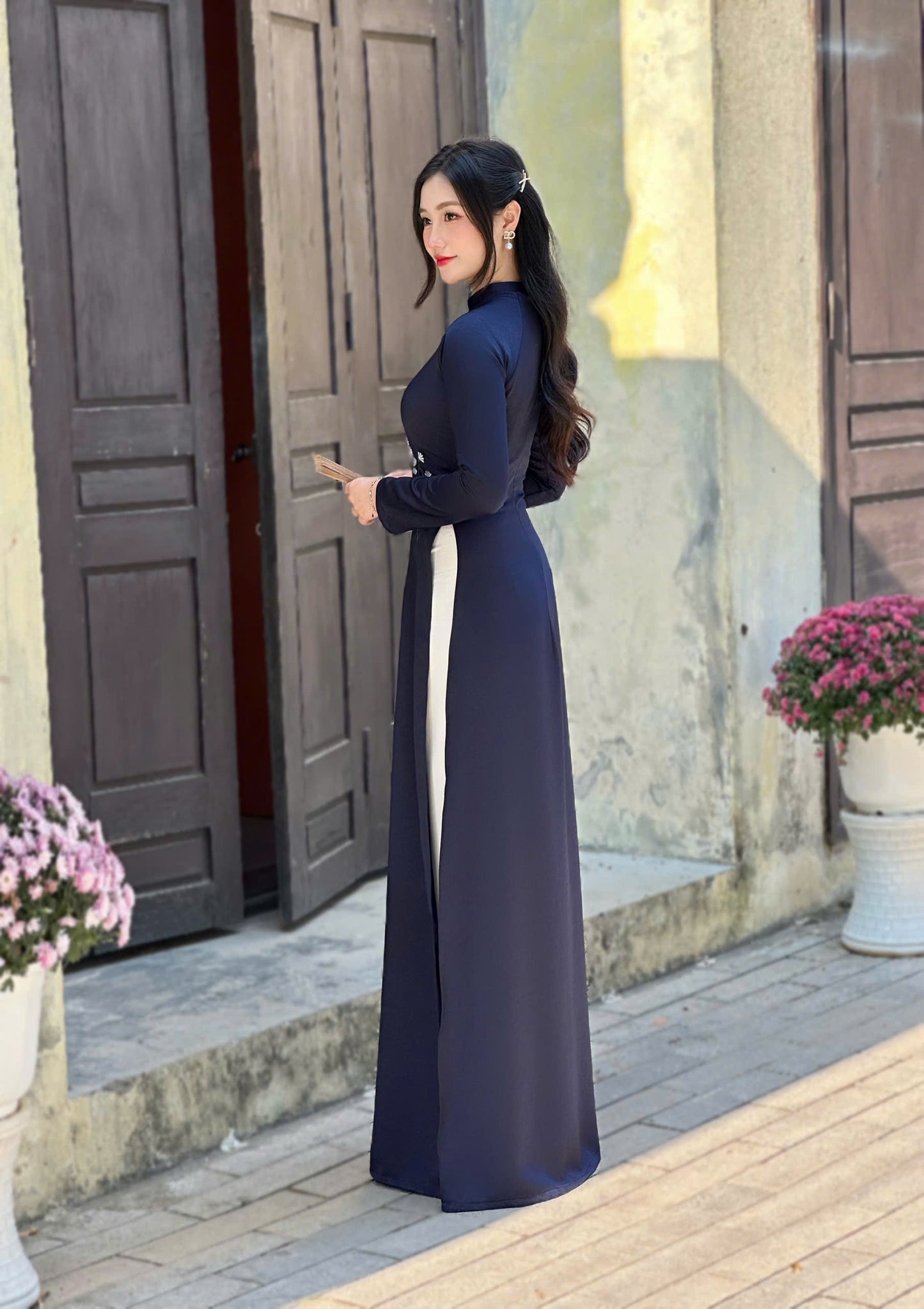 Pre-made: Dark Purple Daisy Vietnamese Ao Dai | Áo Dài Truyền Thống | Women Ao Dai