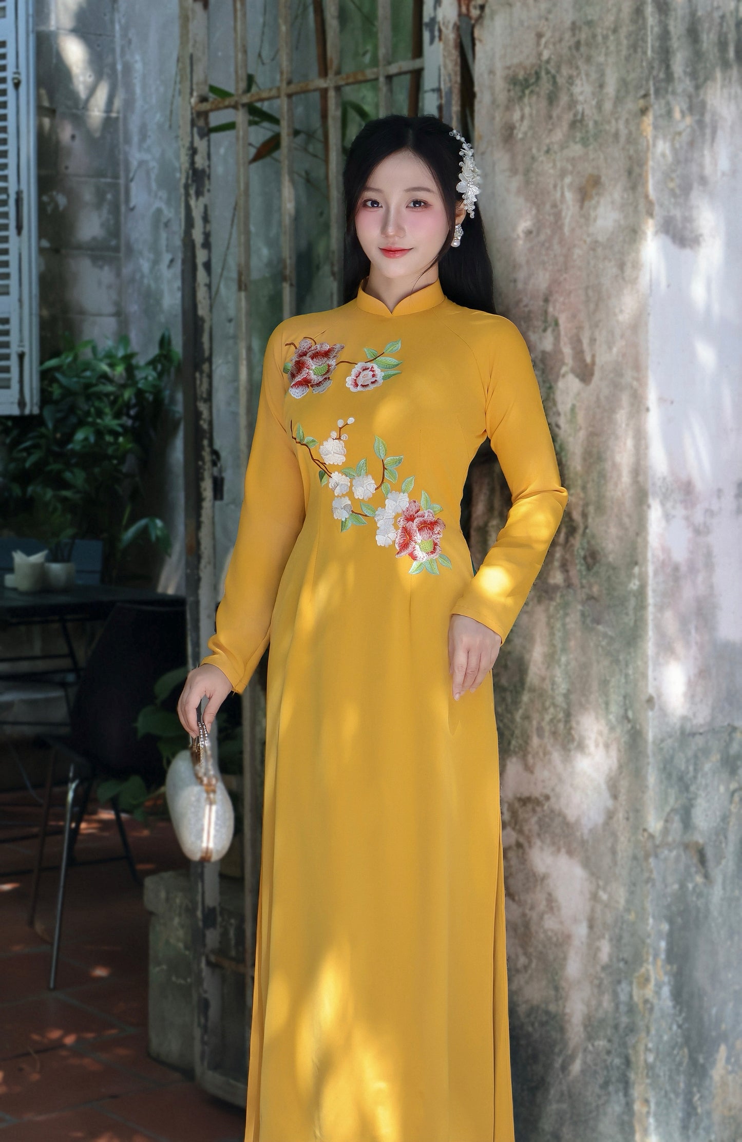 ESABELLA Set Ao Dai Embroidery | Women Vietnamese Ao dai with green pants