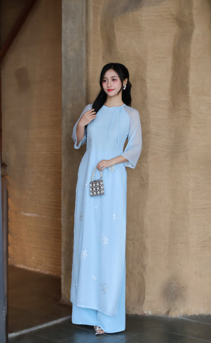 ERIN Light blue ao dai with beaded floral | Modern Ao dai for women