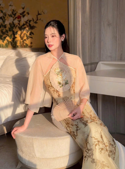 Elegant Beige Vietnamese Ao Dai | Sheer Sleeves & Floral Embroidery – Tet, Wedding, Lunar New Year