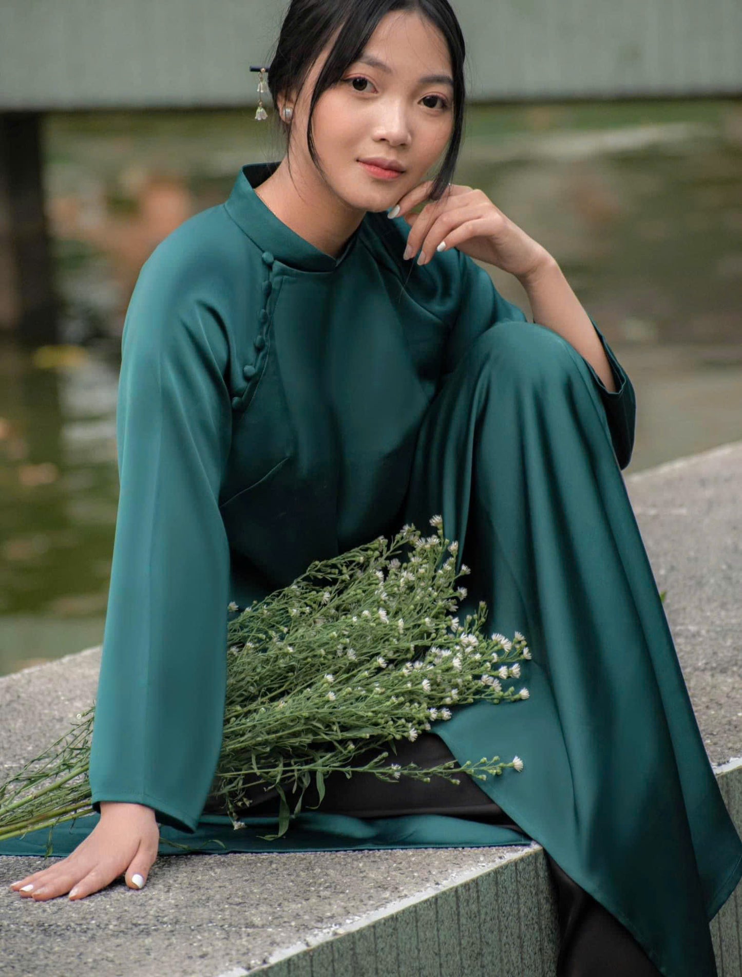 Loose Ao Dai | Áo Dài Dáng Suông | Ao Dai Viet Nam | Black Ao Dai | Dark Blue Ao Dai