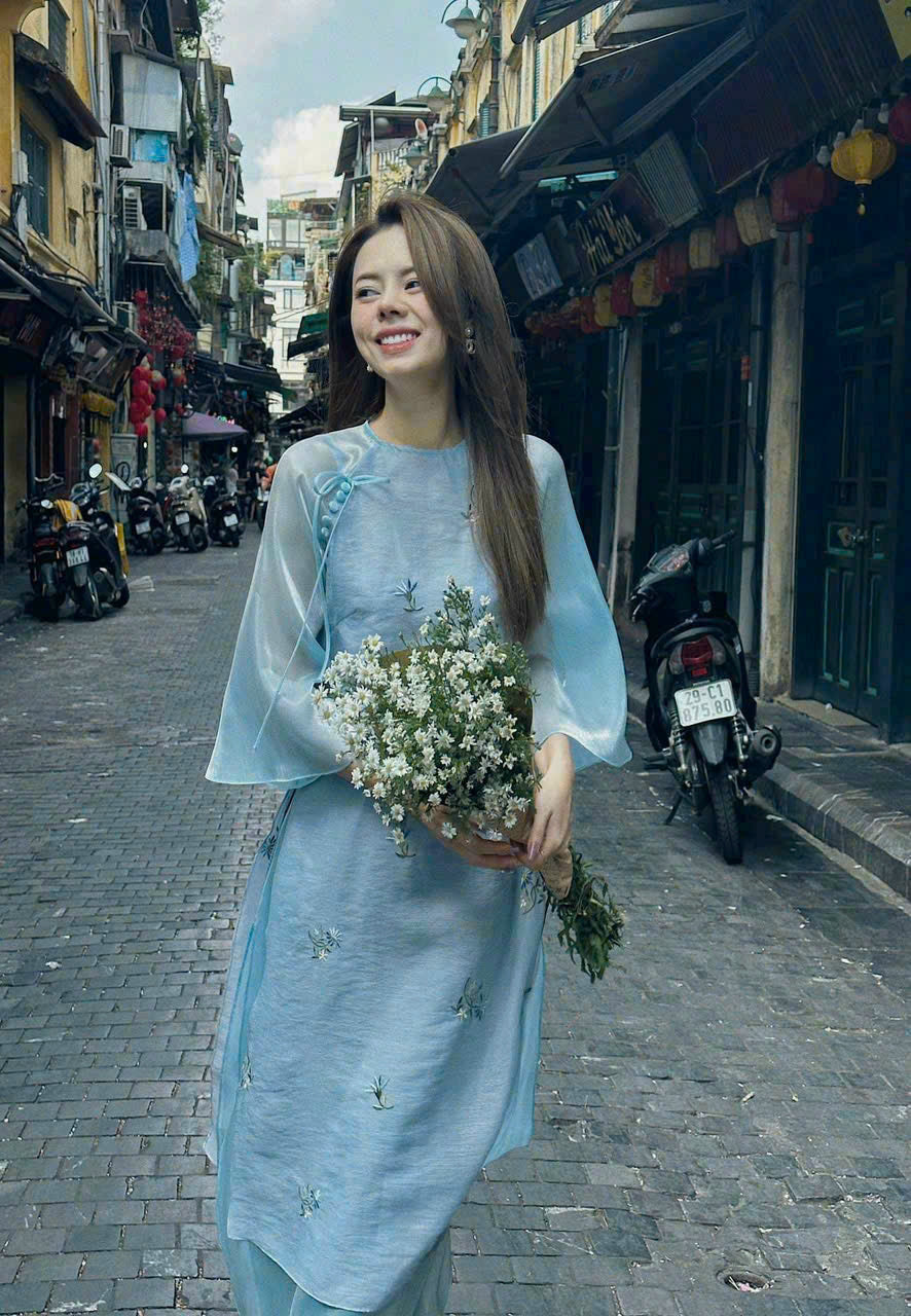 Blue Shifted Modern Ao Dai - Floral Embroidery Modern Ao Dai Set