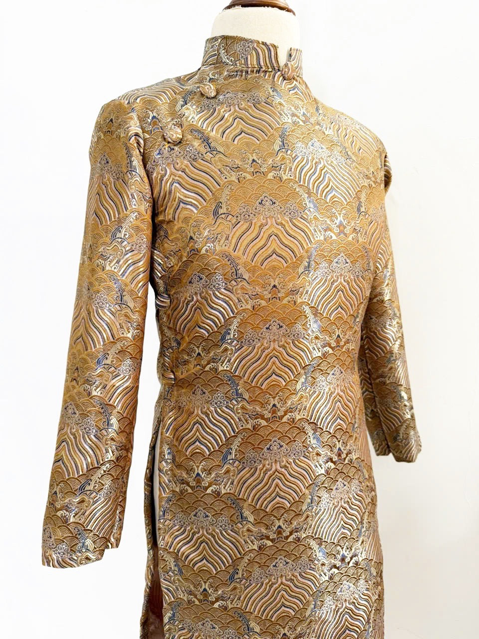 Men Golden Jacquard Gam Ao Dai | Pre-made Traditional Vietnamese Ao Dai