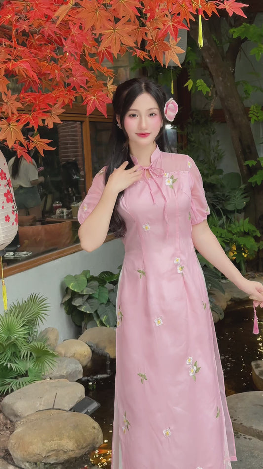 Pink Vietnamese Ao Dai for Women – Embroidered Floral Short Sleeve Traditional Dress for Wedding