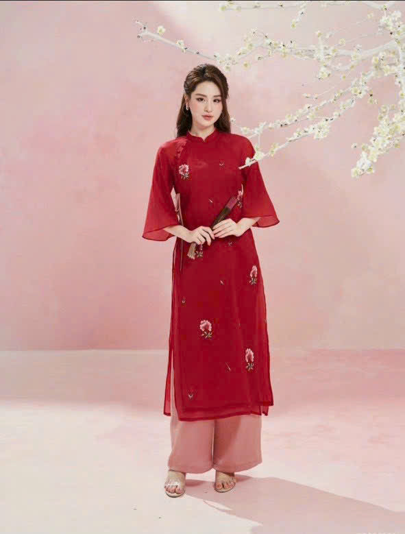 Red Shifted Ao Dai Vietnamese - Áo Dài Cách Tân - No Pants