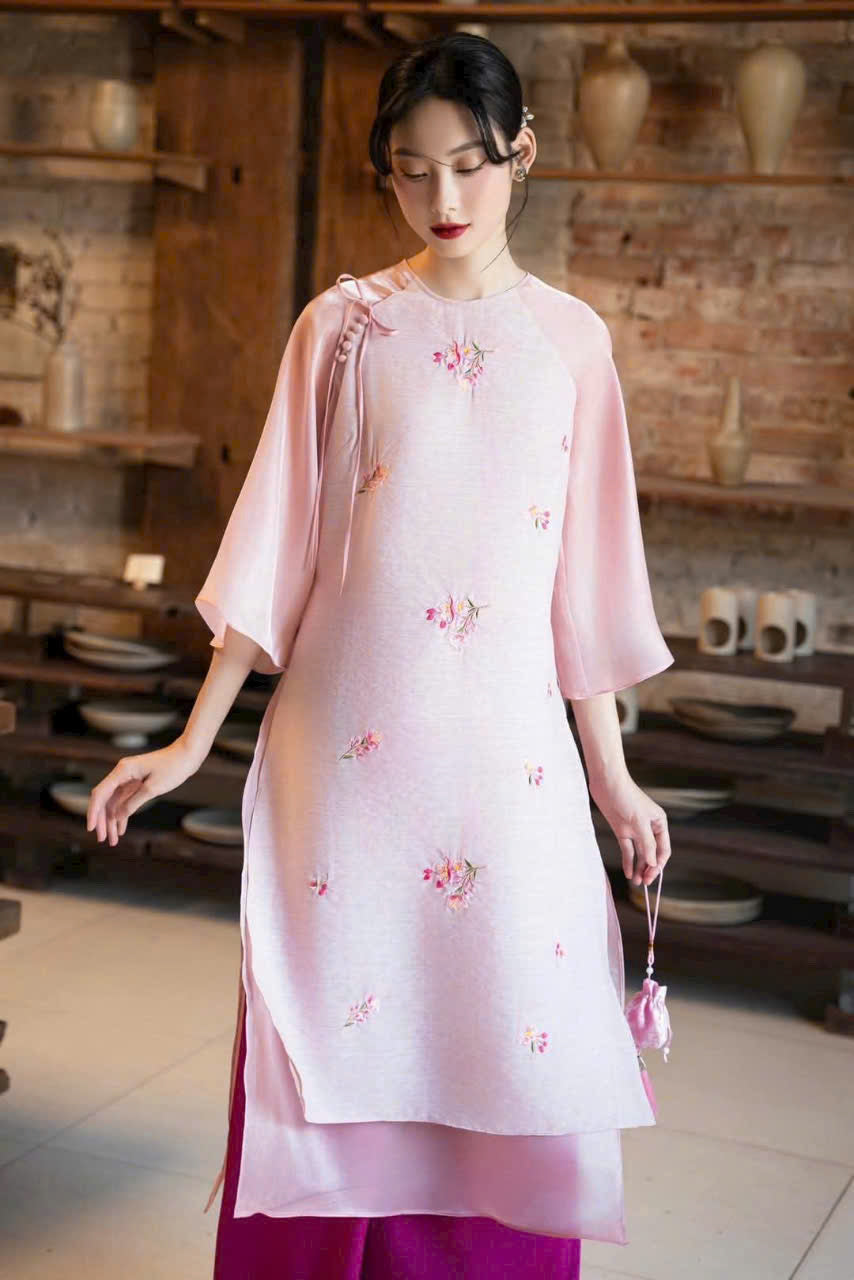 Quynh Lam Ao Dai | Plum Branch Ao Dai Set