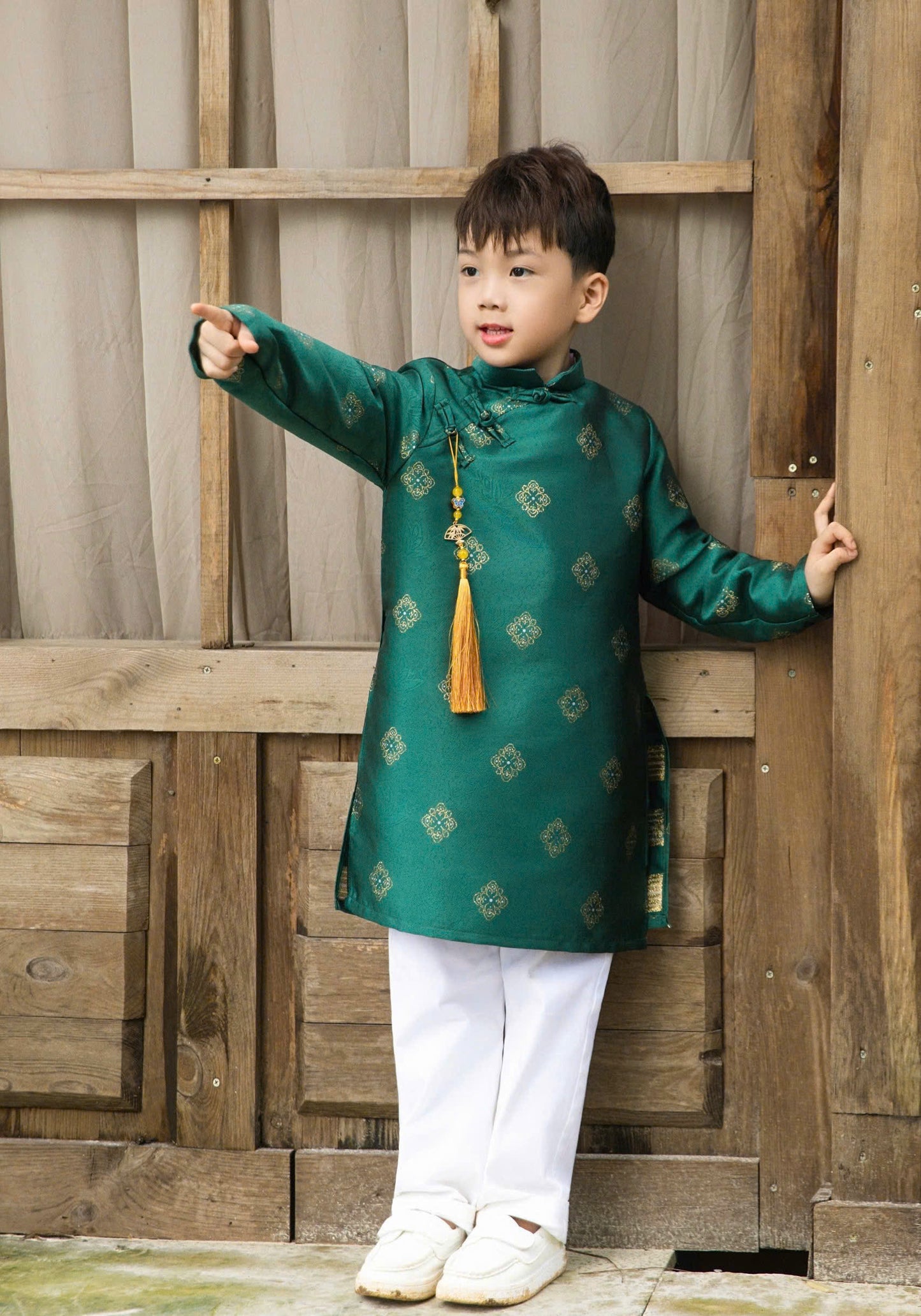 Vietnamese Boys Ao Dai – Brocade Silk Traditional Outfit for Wedding, Tet, Lunar New Year – Red Green Beige