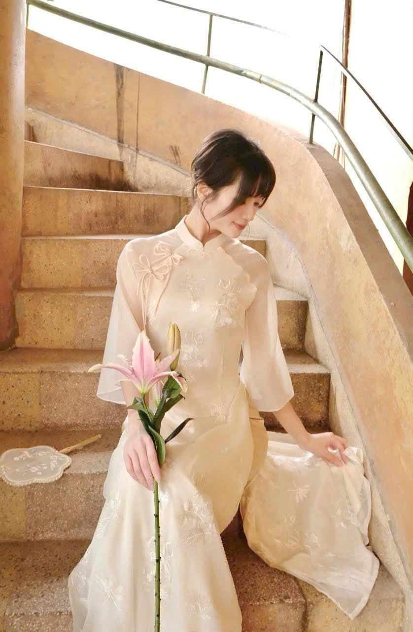 Eileen Traditional Vietnamese Ao Dai - Traditional Outfit for Women - With Pants
